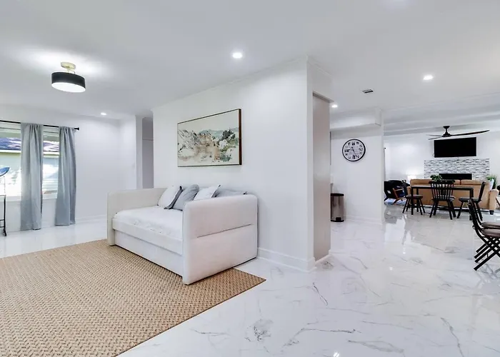 Midtown Haus: Game Rm + Fire Pit *